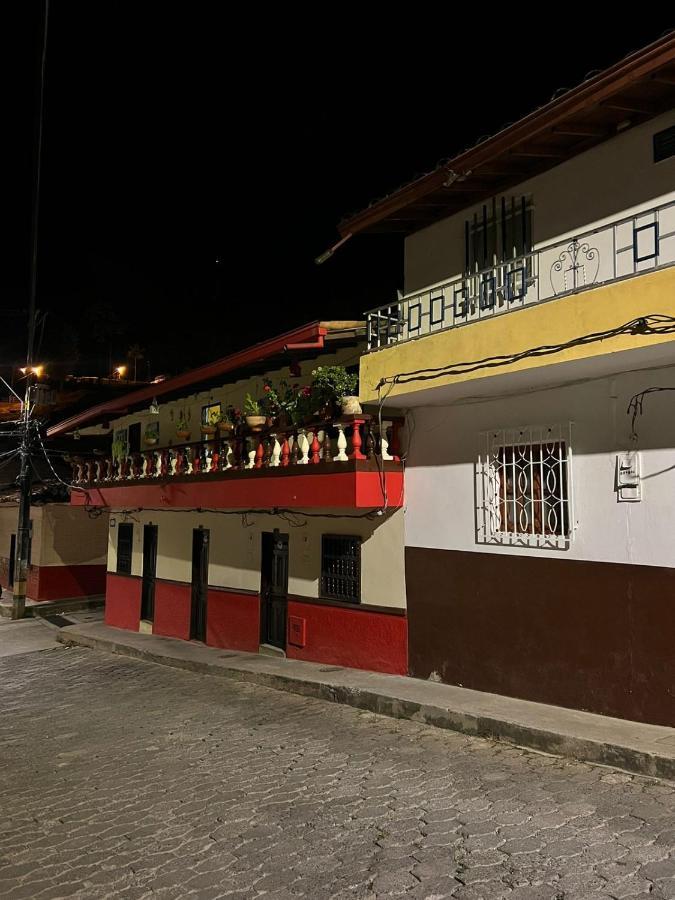 Spanglish Colombia Hotel Херико Екстериор снимка
