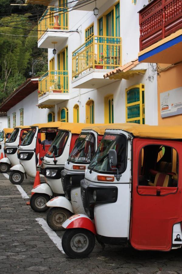Spanglish Colombia Hotel Херико Екстериор снимка